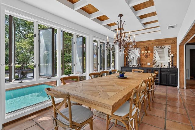 400 Sea Turtle Ter, Plantation, FL 33324