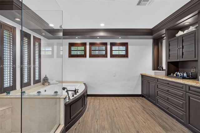 400 Sea Turtle Ter, Plantation, FL 33324