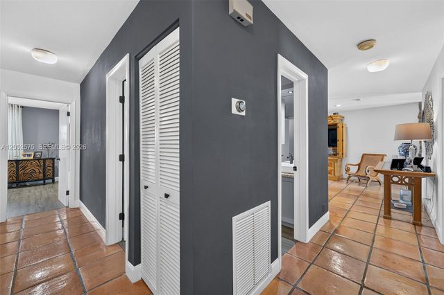 400 Sea Turtle Ter, Plantation, FL 33324
