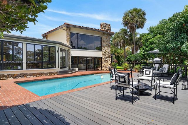 400 Sea Turtle Ter, Plantation, FL 33324