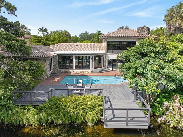 400 Sea Turtle Ter, Plantation, FL 33324