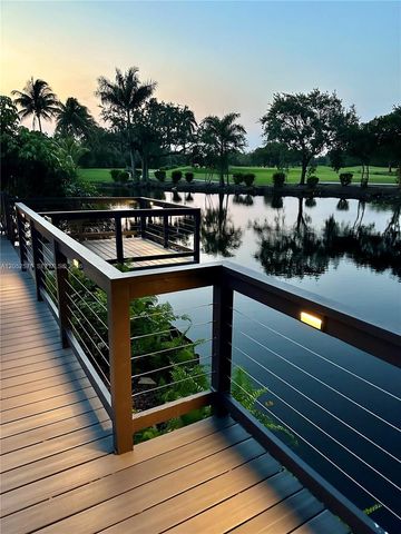 400 Sea Turtle Ter, Plantation, FL 33324