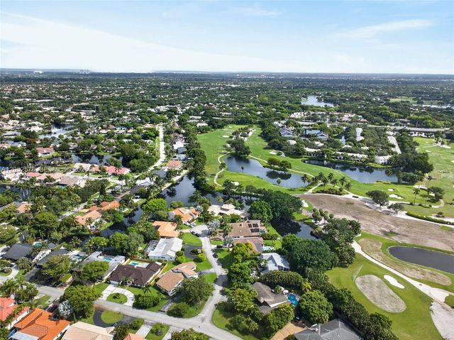 400 Sea Turtle Ter, Plantation, FL 33324