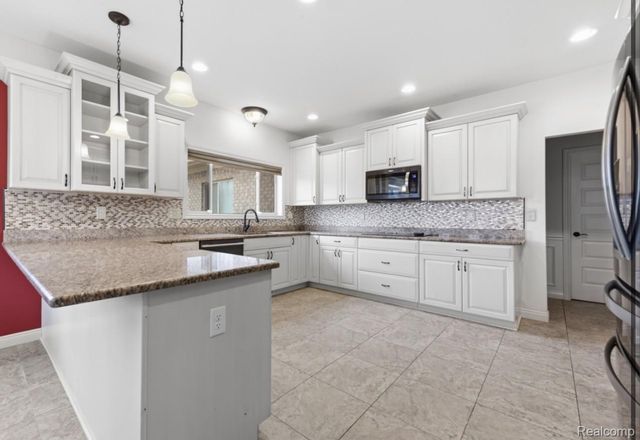 28796 Liparoto Boulevard, Huron Charter Township, MI 48134