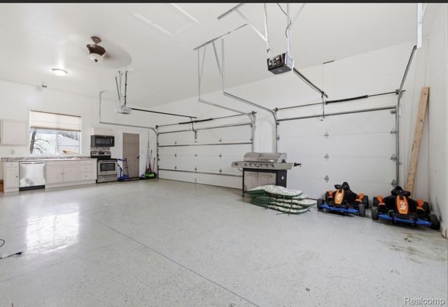 28796 Liparoto Boulevard, Huron Charter Township, MI 48134