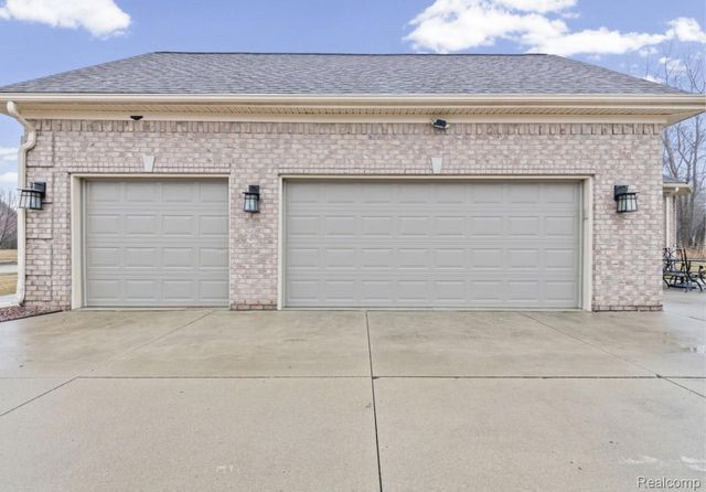 28796 Liparoto Boulevard, Huron Charter Township, MI 48134