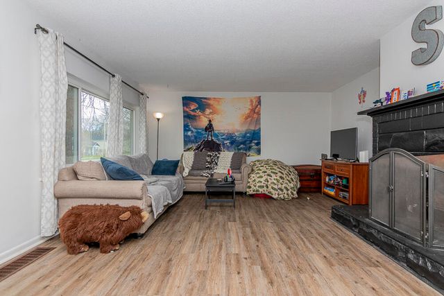 401 W Saint Marys Street, Decatur, MI 49045