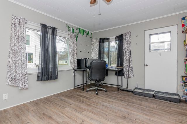 401 W Saint Marys Street, Decatur, MI 49045