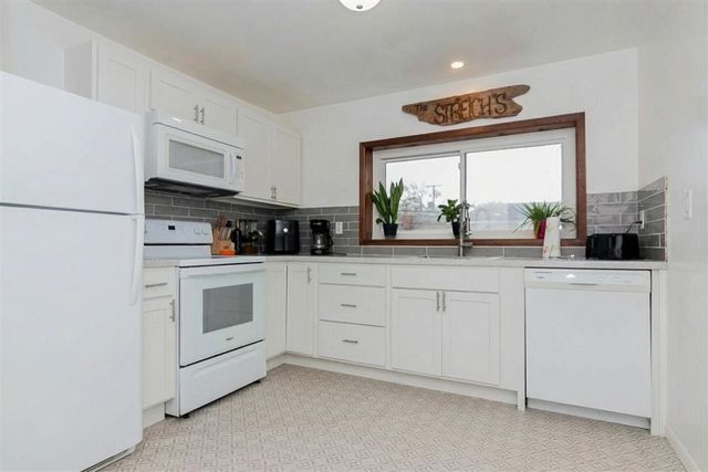 401 W Saint Marys Street, Decatur, MI 49045