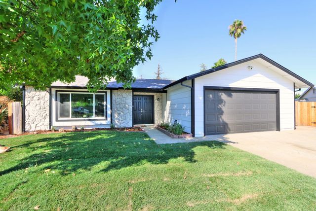 7821 Dove Creek Ct, Sacramento, CA 95828
