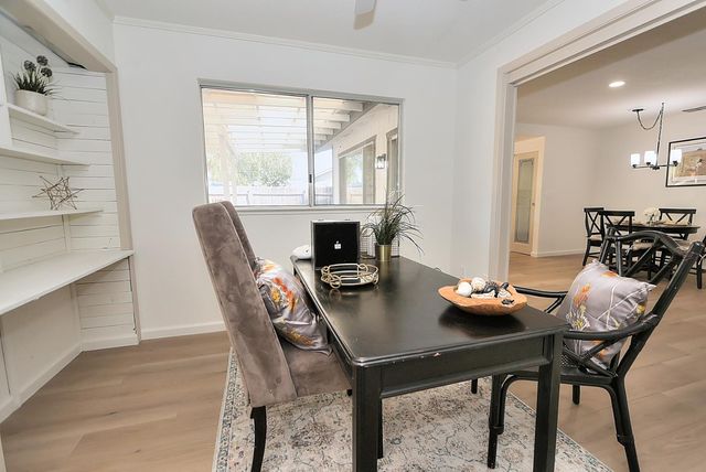 7821 Dove Creek Ct, Sacramento, CA 95828