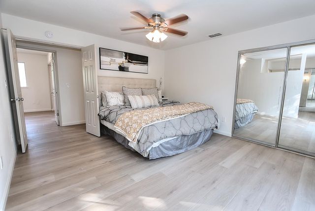 7821 Dove Creek Ct, Sacramento, CA 95828