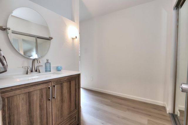 7821 Dove Creek Ct, Sacramento, CA 95828