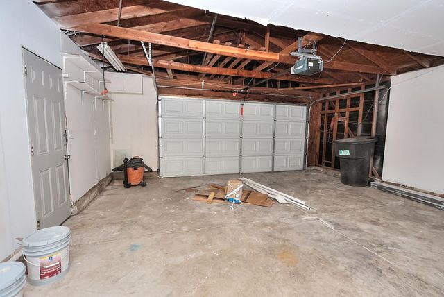 7821 Dove Creek Ct, Sacramento, CA 95828