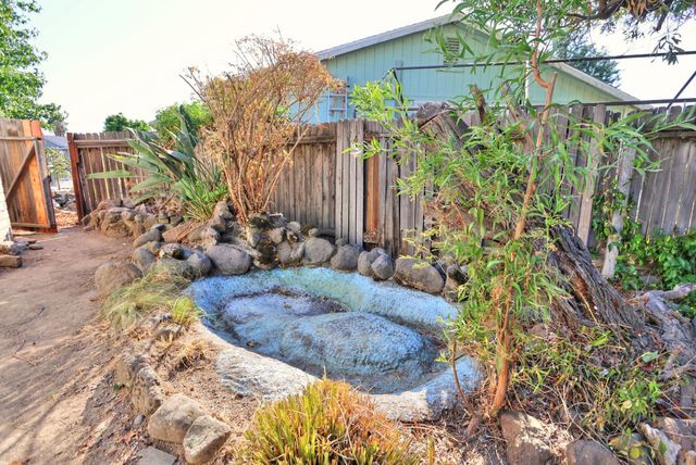 7821 Dove Creek Ct, Sacramento, CA 95828