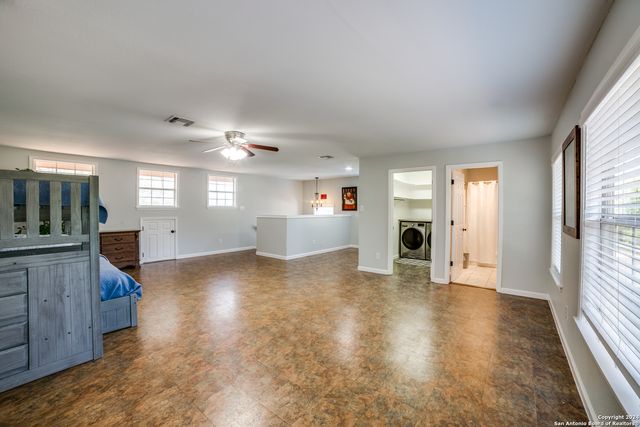 1131 ALAMETOS, San Antonio, TX 78201