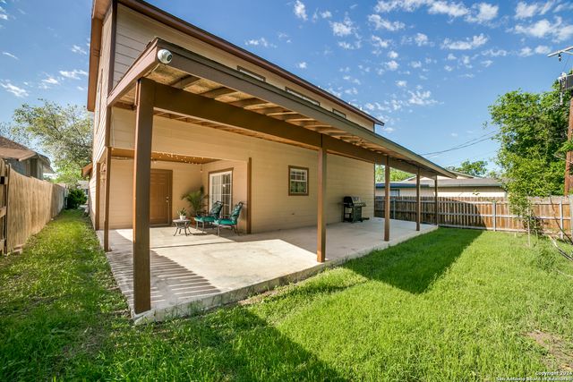 1131 ALAMETOS, San Antonio, TX 78201