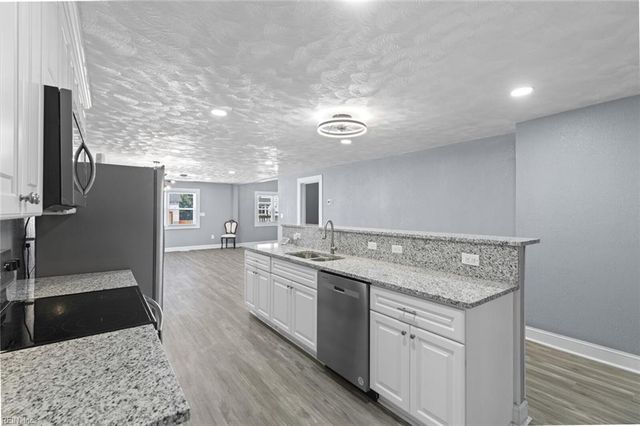 1250 27th ST, Newport News, VA 23607