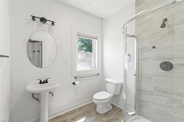 1250 27th ST, Newport News, VA 23607