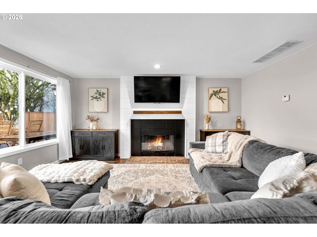 14707 Ne 2ND Ave, Vancouver, WA 98685