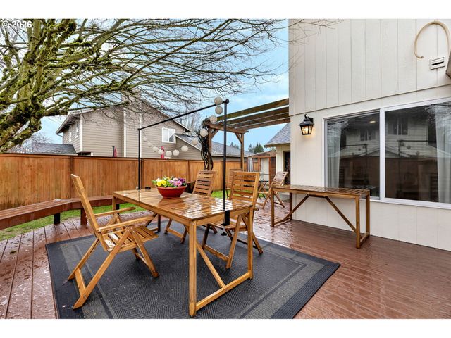 14707 Ne 2ND Ave, Vancouver, WA 98685