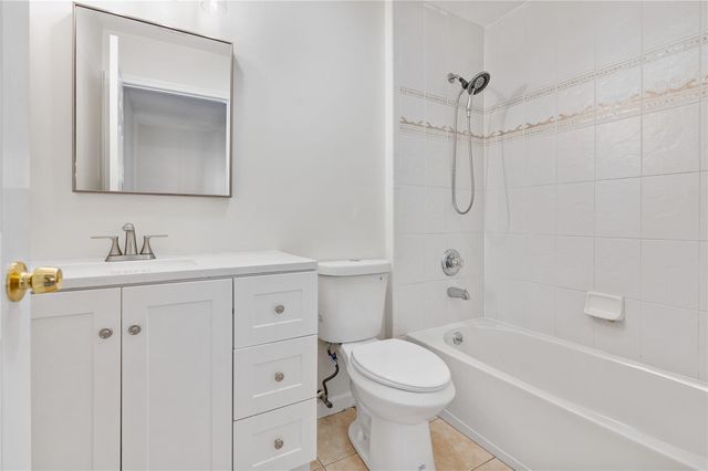 221 Tamerisk Lane, New Windsor, NY 12553