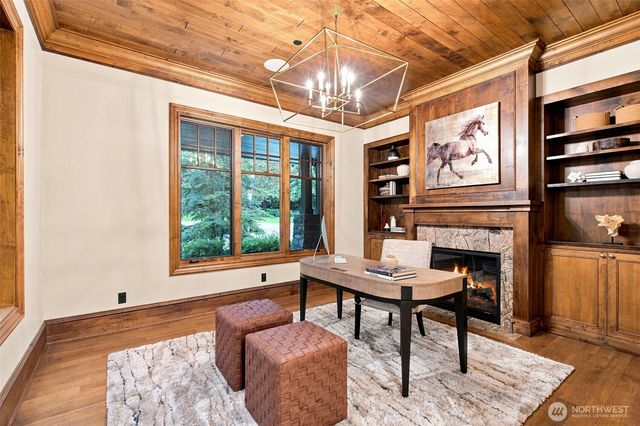 24950 SE Old Black Nugget Road, Issaquah, WA 98029