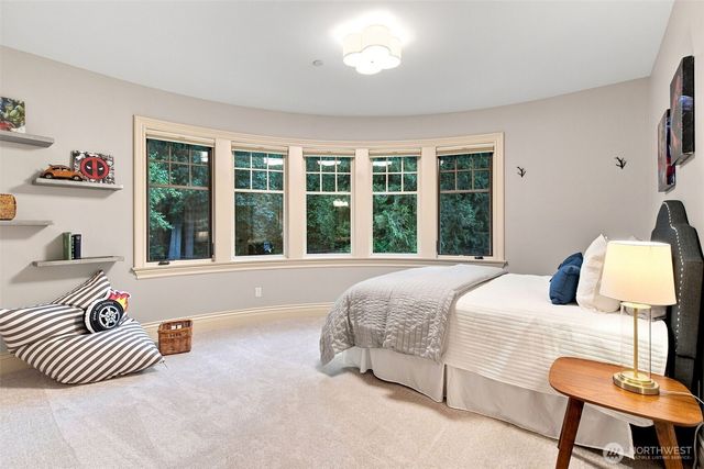 24950 SE Old Black Nugget Road, Issaquah, WA 98029