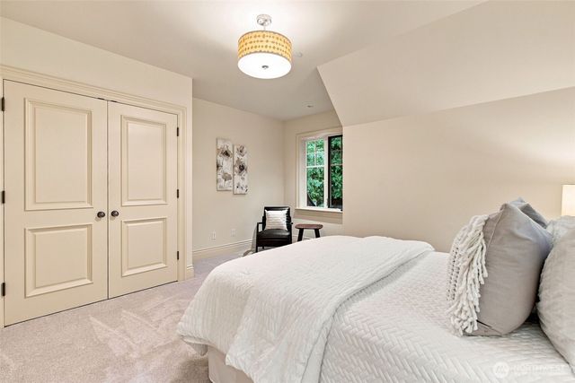 24950 SE Old Black Nugget Road, Issaquah, WA 98029