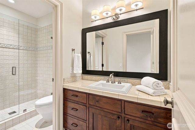 24950 SE Old Black Nugget Road, Issaquah, WA 98029