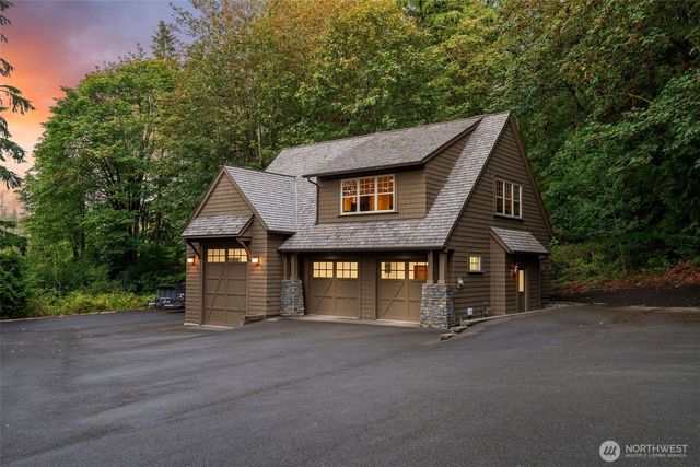 24950 SE Old Black Nugget Road, Issaquah, WA 98029