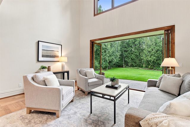 24950 SE Old Black Nugget Road, Issaquah, WA 98029