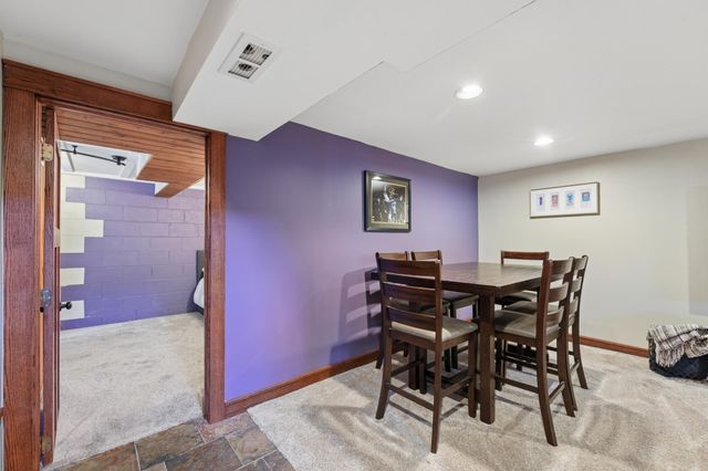 1576 Grotto Street N, Saint Paul, MN 55117