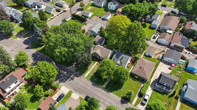 1576 Grotto Street N, Saint Paul, MN 55117
