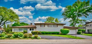 4351 W Chase Avenue, Lincolnwood, IL 60712