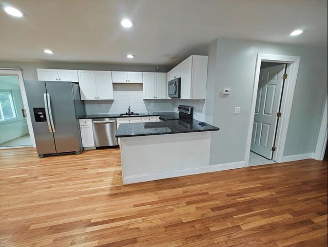 548 Worcester St, Natick, MA 01760