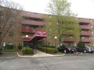 1463 Mercury Drive 218, Schaumburg, IL 60193