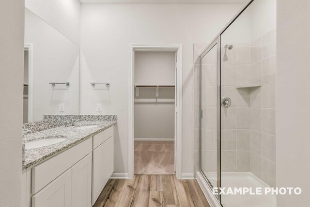 112 W Canopy Crossing Circle, Conroe, TX 77301