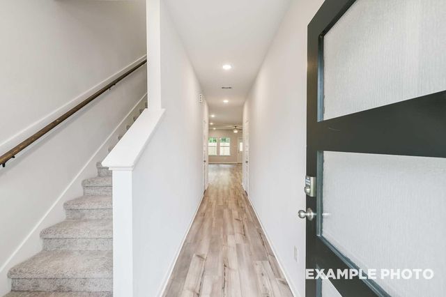 112 W Canopy Crossing Circle, Conroe, TX 77301