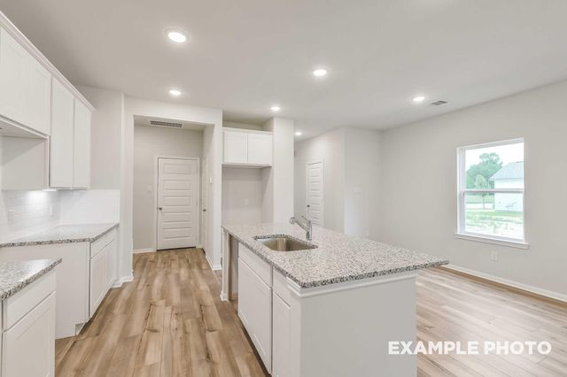 112 W Canopy Crossing Circle, Conroe, TX 77301
