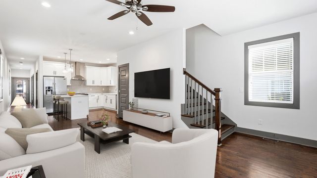 1818 14th Ave, N, Nashville, TN 37208