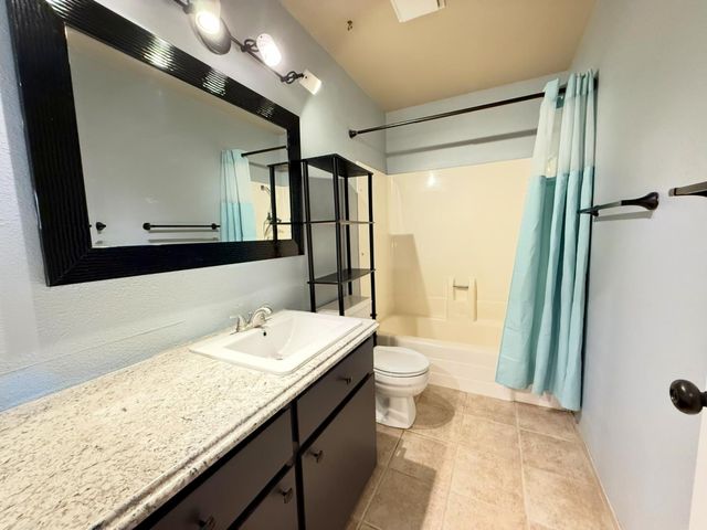 1720 Plaza De San Joaquin, Modesto, CA 95350