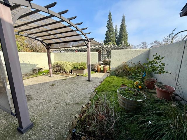 1720 Plaza De San Joaquin, Modesto, CA 95350