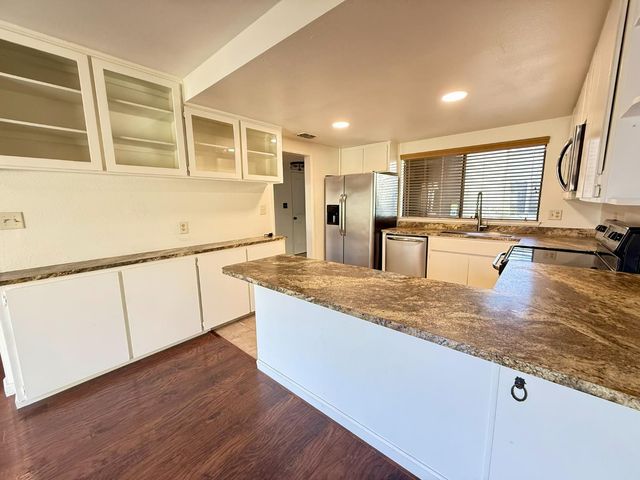 1720 Plaza De San Joaquin, Modesto, CA 95350