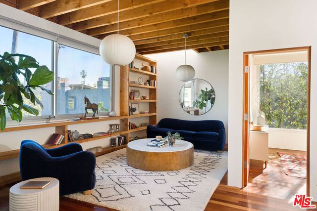 2324 Boone Avenue, Venice, CA 90291