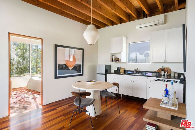 2324 Boone Avenue, Venice, CA 90291