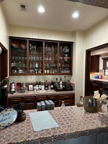 503 Oakland Hills Lane, Kerrville, TX 78028