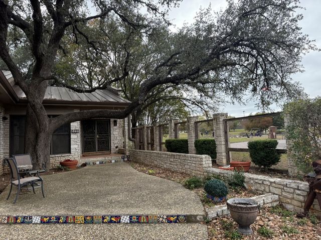 503 Oakland Hills Lane, Kerrville, TX 78028