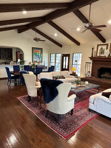 503 Oakland Hills Lane, Kerrville, TX 78028