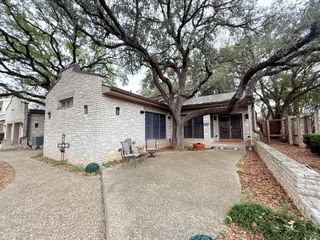 503 Oakland Hills Lane, Kerrville, TX 78028